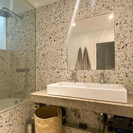 Quiet And Bright Loft *